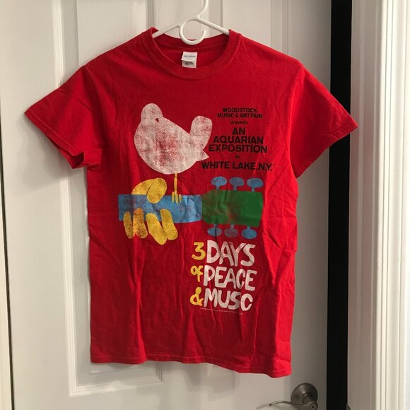 Woodstock T Shirt - Picture 1 of 2